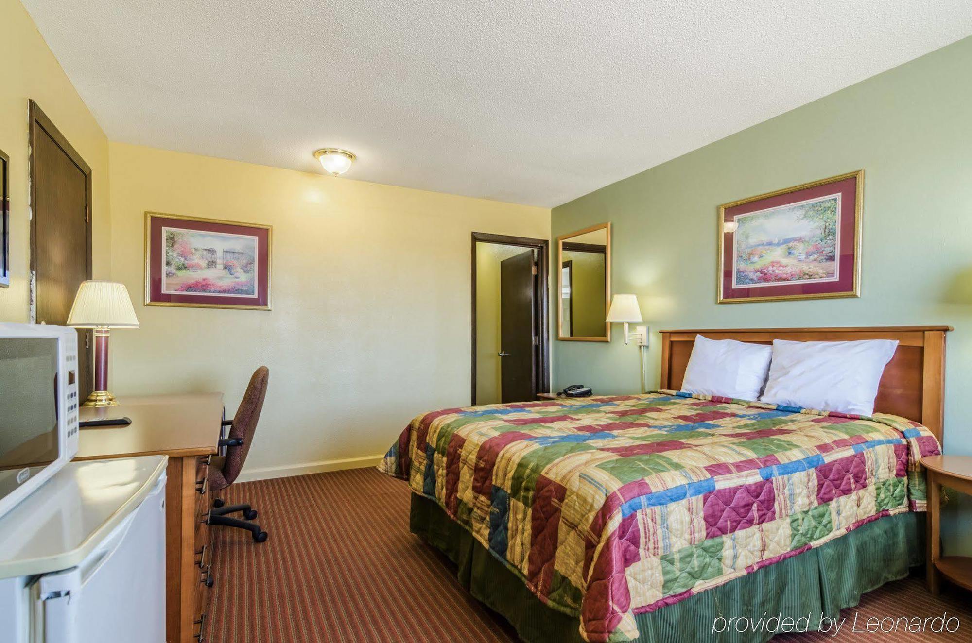 Rodeway Inn Concordia Εξωτερικό φωτογραφία